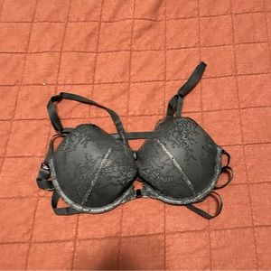 Black Lace Victoria’s Secret Push-up Strappy Bra 36B